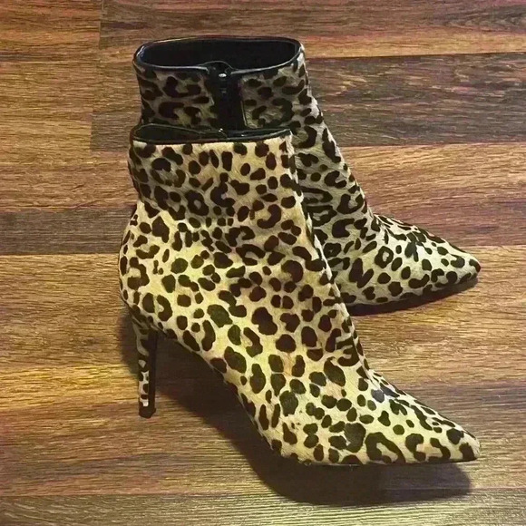 Steve Madden Animal Print Booties Size 7.5 - Picture 3 of 4
